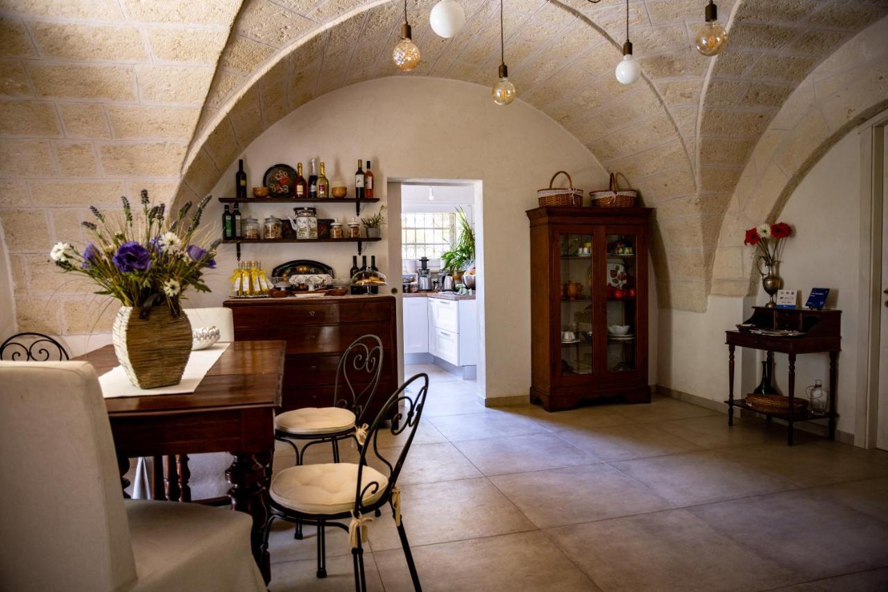 Antica Casina B&B Di Charme 풀사노 외부 사진