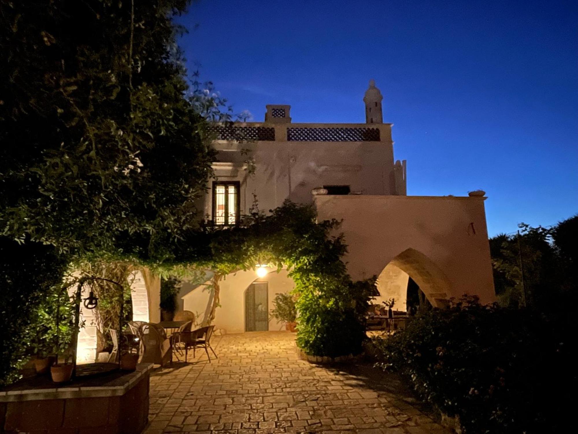Antica Casina B&B Di Charme 풀사노 외부 사진