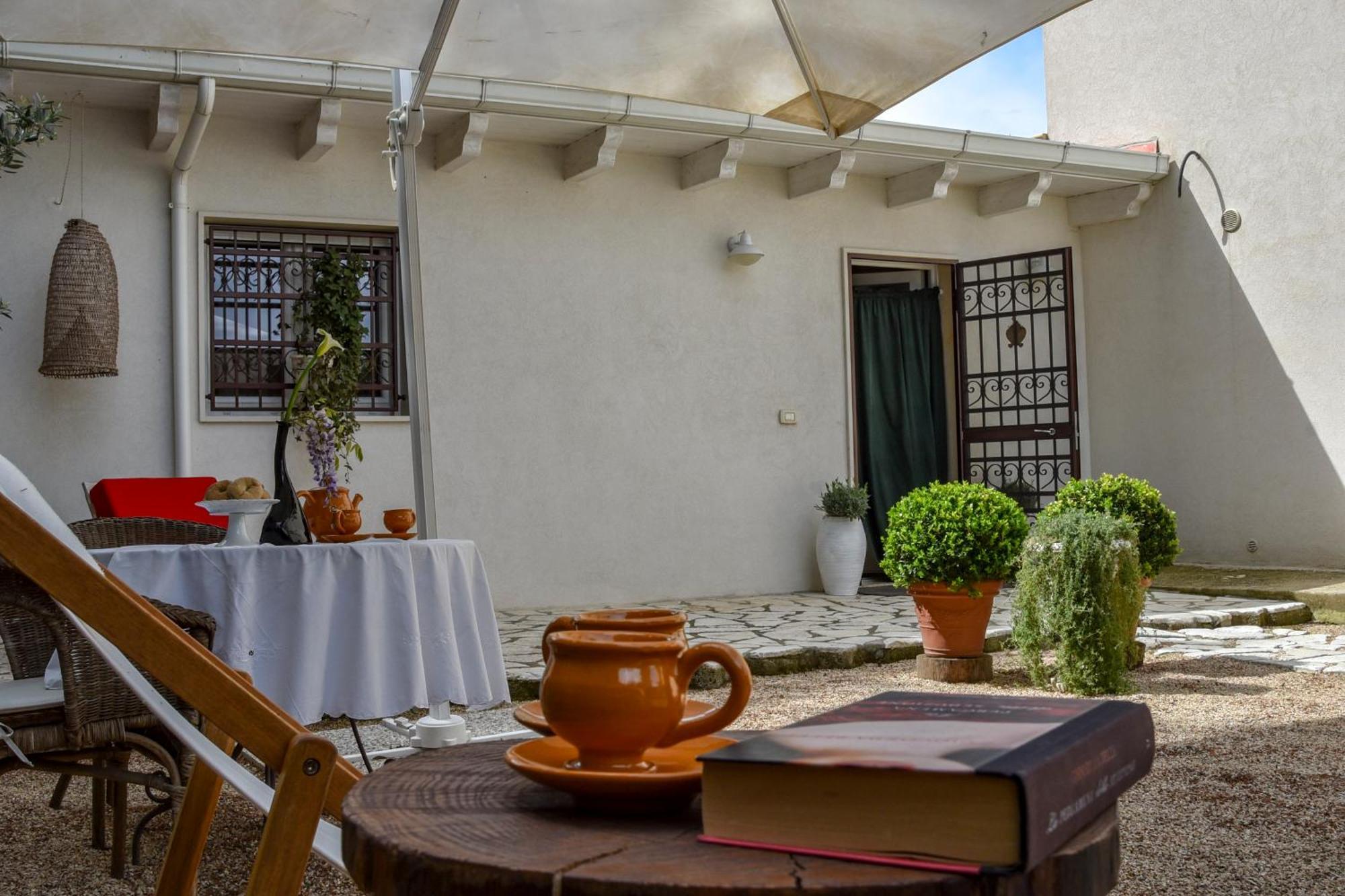 Antica Casina B&B Di Charme 풀사노 외부 사진